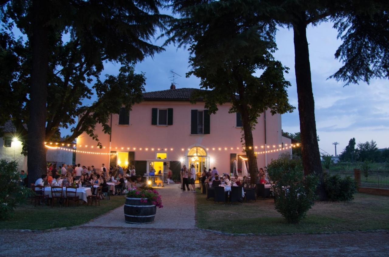 Locanda Corte Roveri Болоня Екстериор снимка